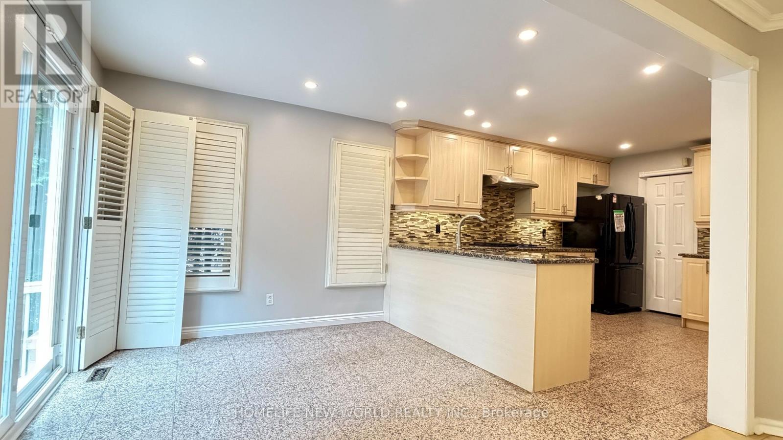 6 Corby Road, Markham, Ontario  L3R 8M7 - Photo 5 - N13509634