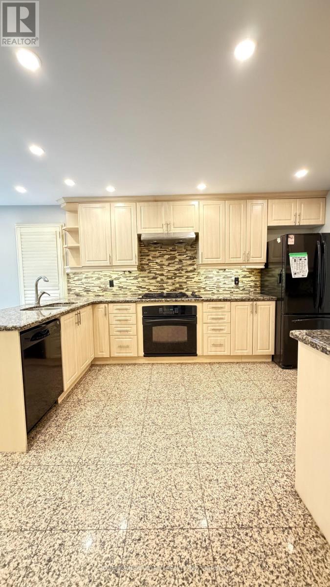 6 Corby Road, Markham, Ontario  L3R 8M7 - Photo 7 - N13509634