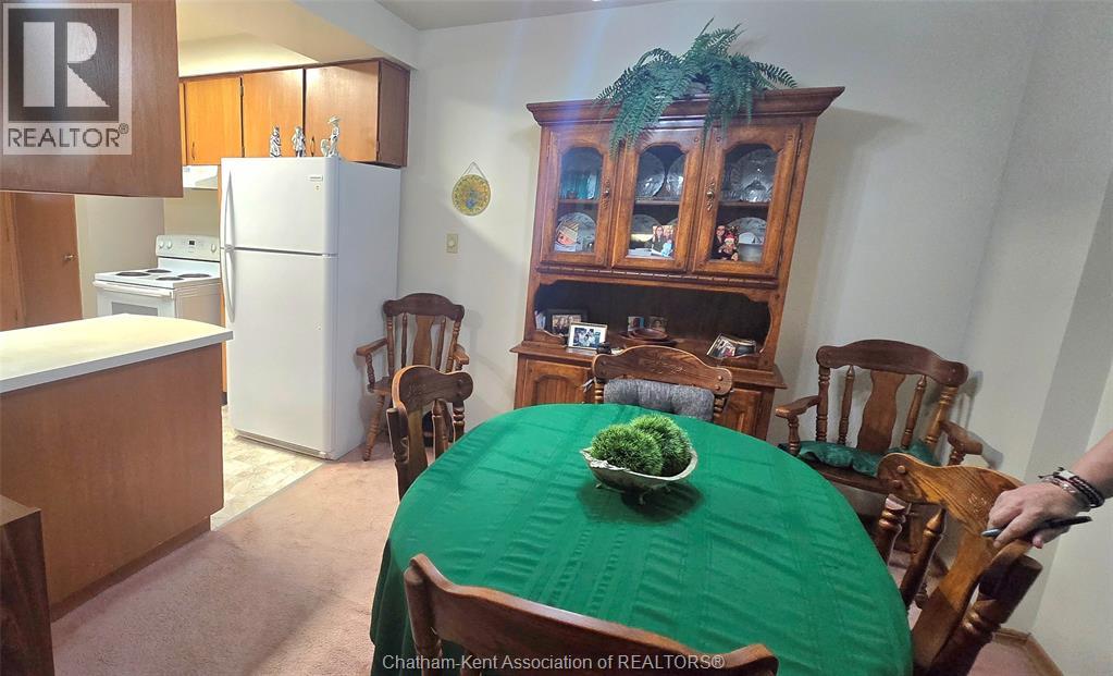 21 Chestnut Drive, Chatham, Ontario  N7M 4Y9 - Photo 6 - 26015950