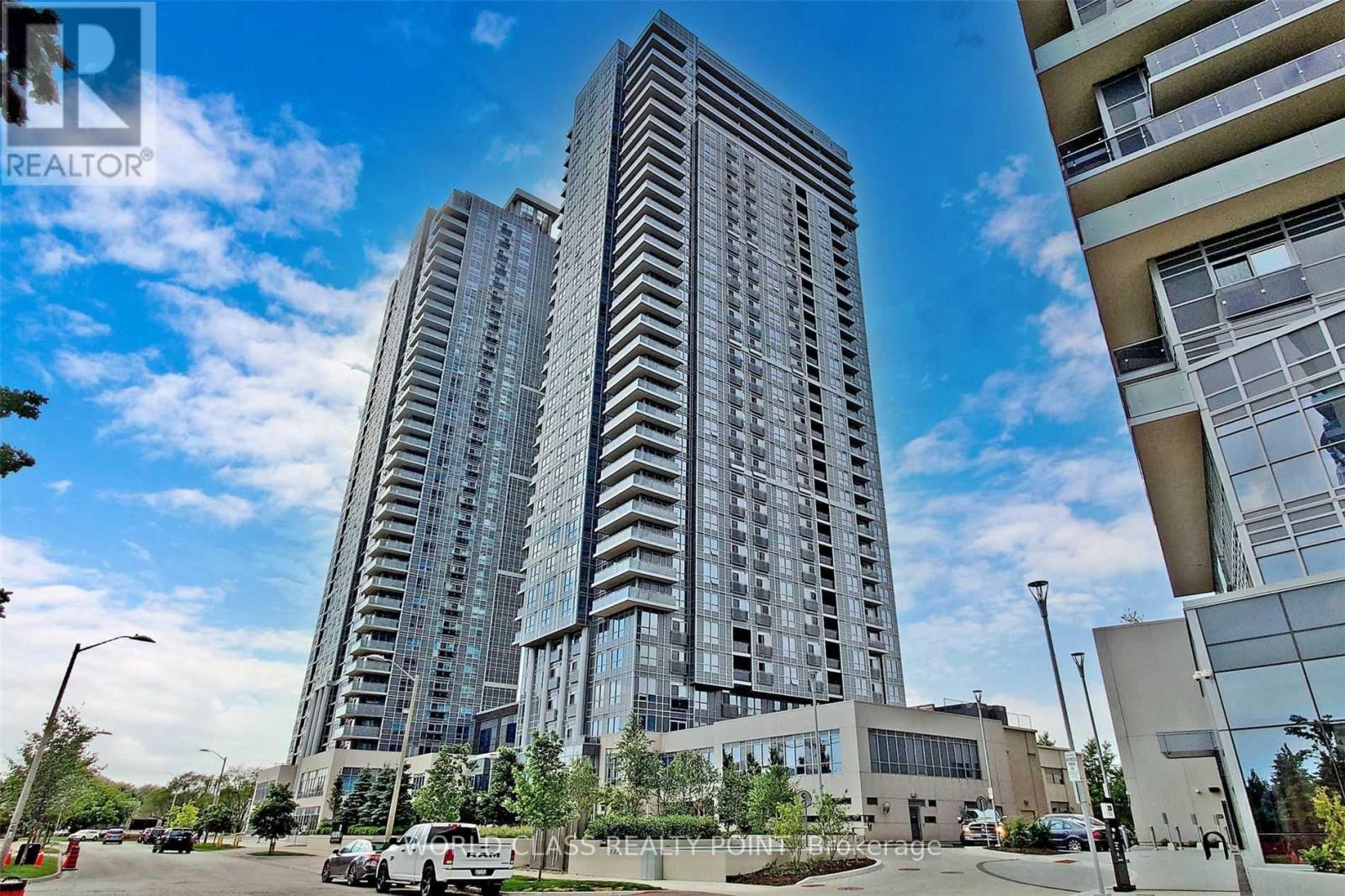 3124 - 275 VILLAGE GREEN SQUARE