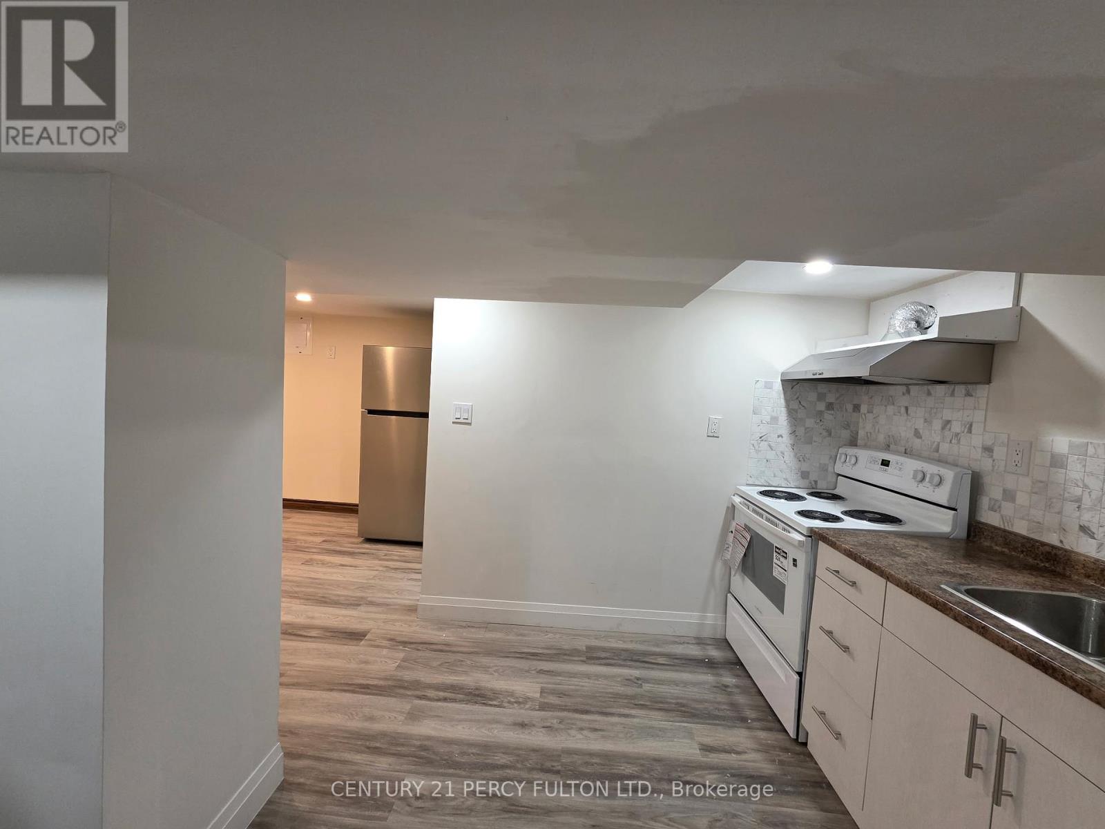 15 Ottawa Street S, Hamilton, Ontario  L8K 2C9 - Photo 11 - X13417012