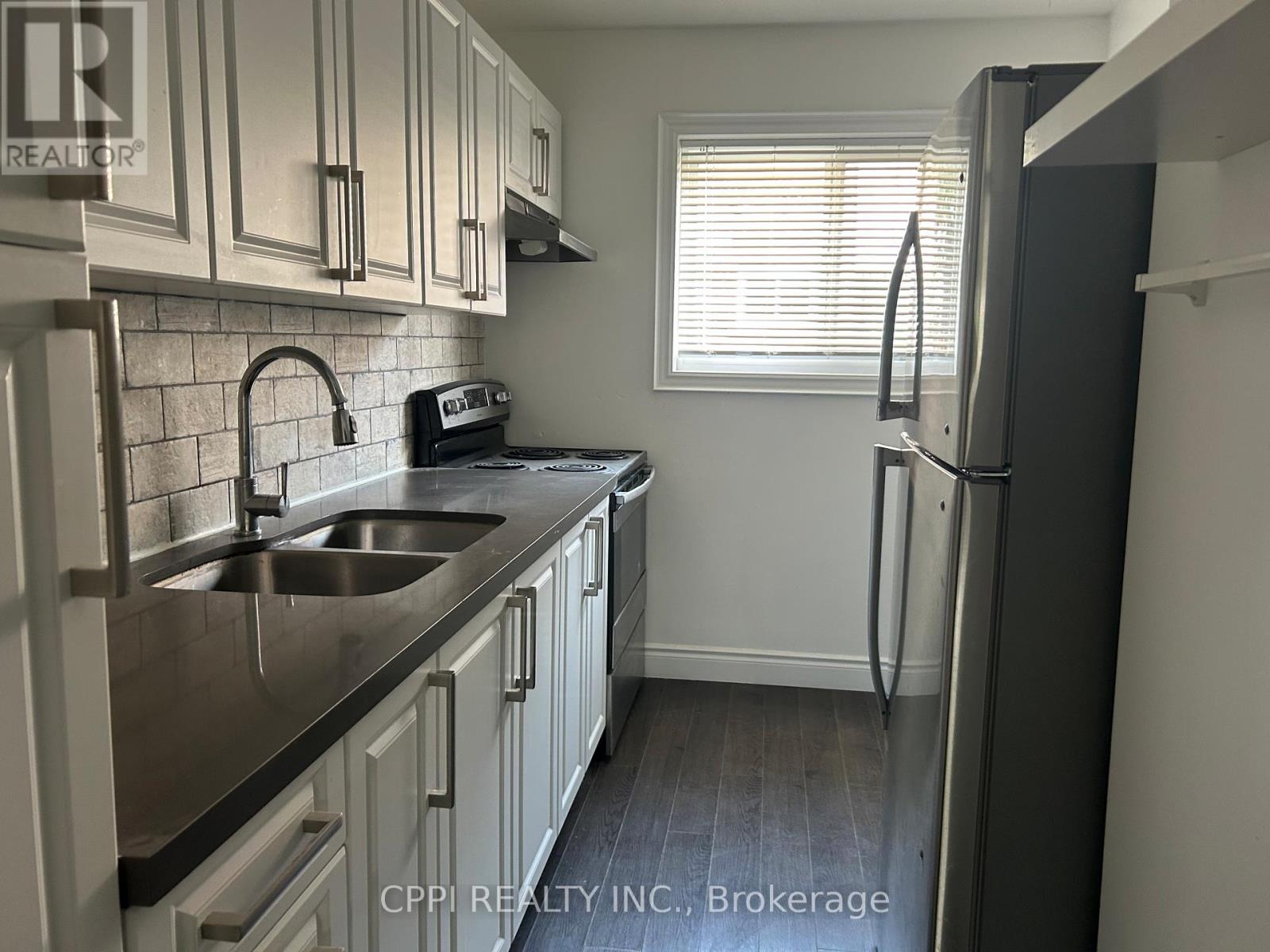 127 - 69 GODSTONE ROAD, Toronto, Ontario