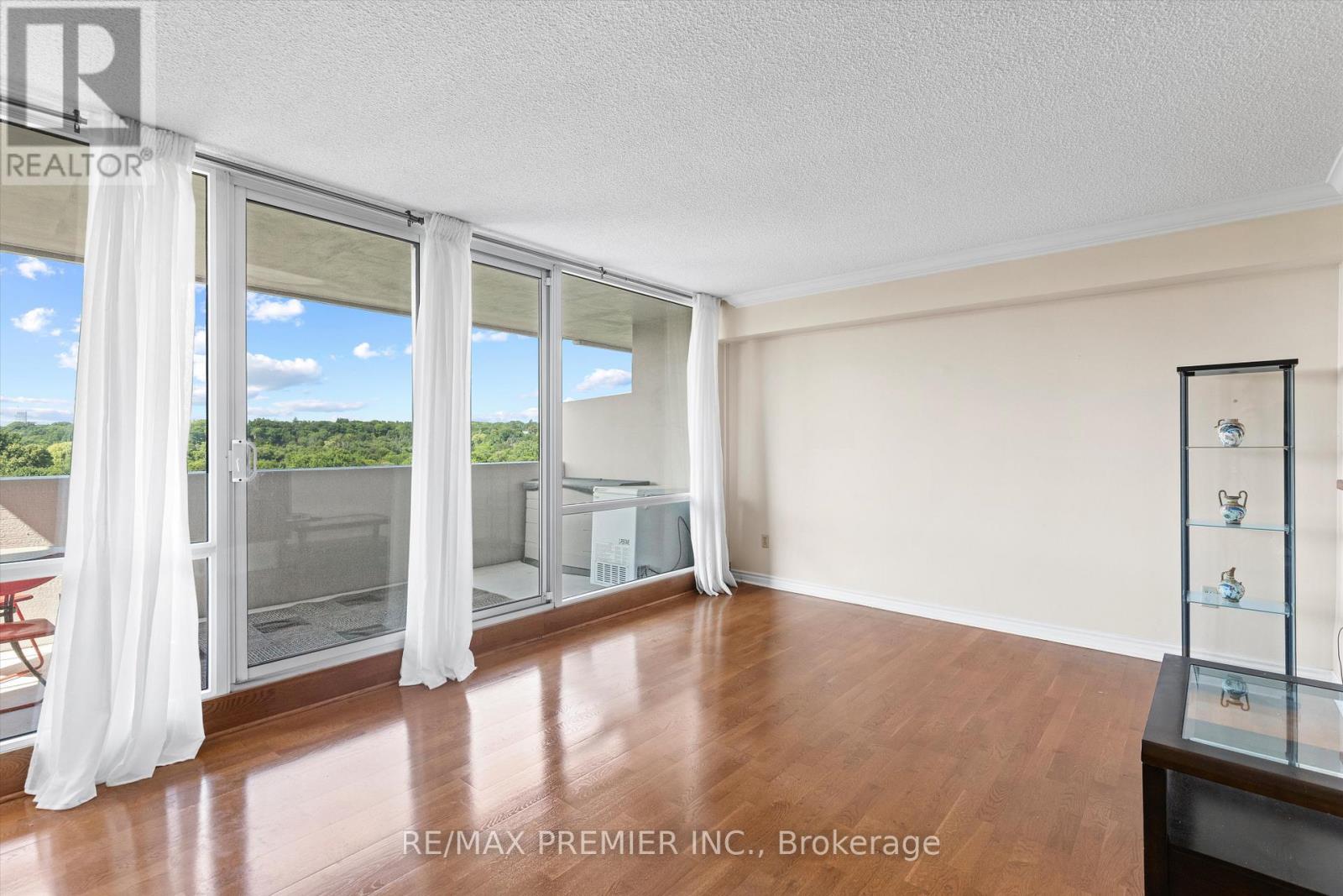 711 - 240 Scarlett Road, Toronto, Ontario  M6N 4X4 - Photo 14 - W13524846
