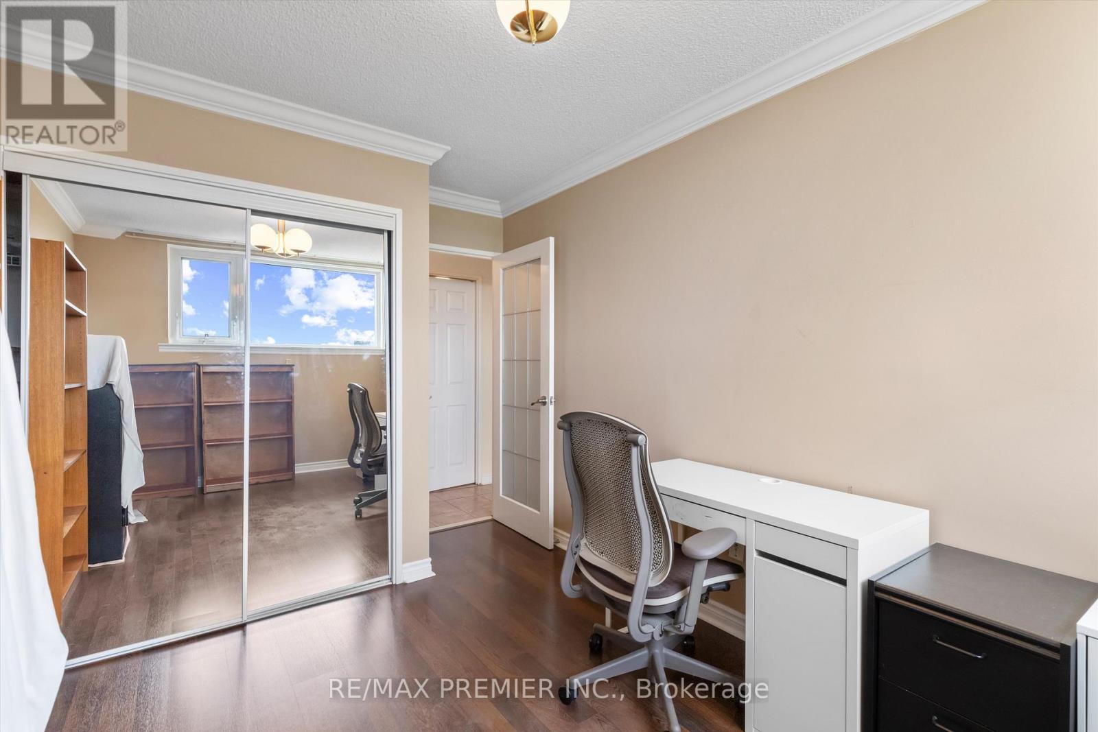 711 - 240 Scarlett Road, Toronto, Ontario  M6N 4X4 - Photo 24 - W13524846