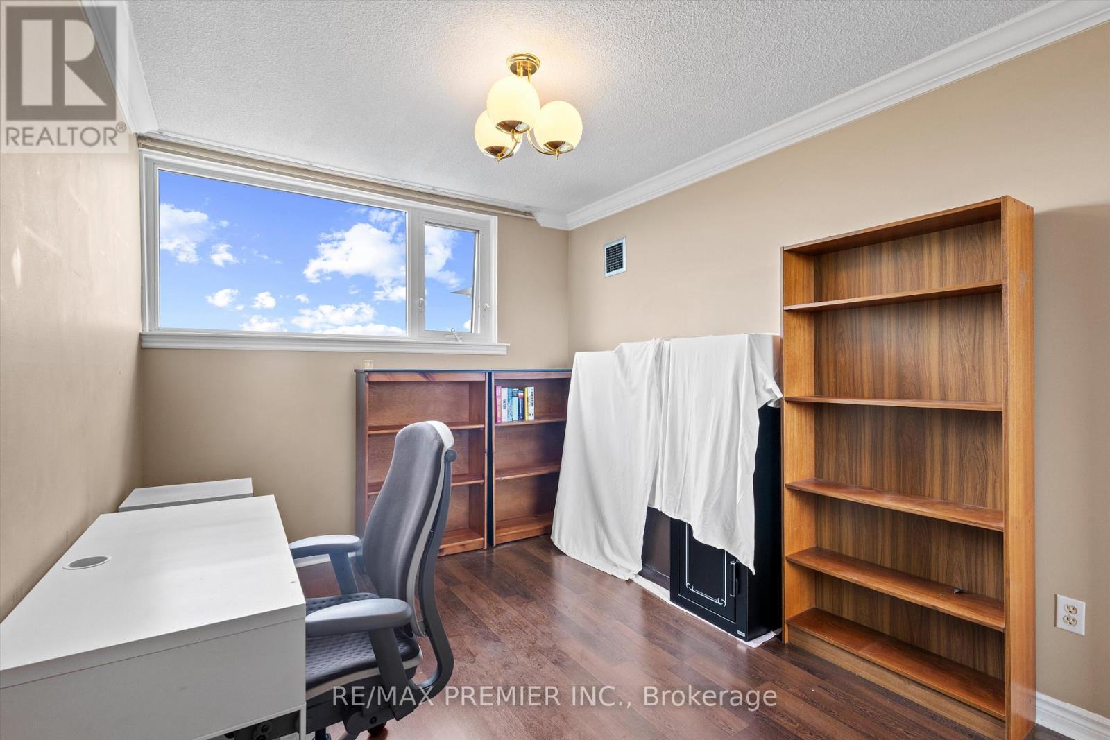711 - 240 Scarlett Road, Toronto (Rockcliffe-Smythe), Ontario  M6N 4X4 - Photo 25 - W13524846