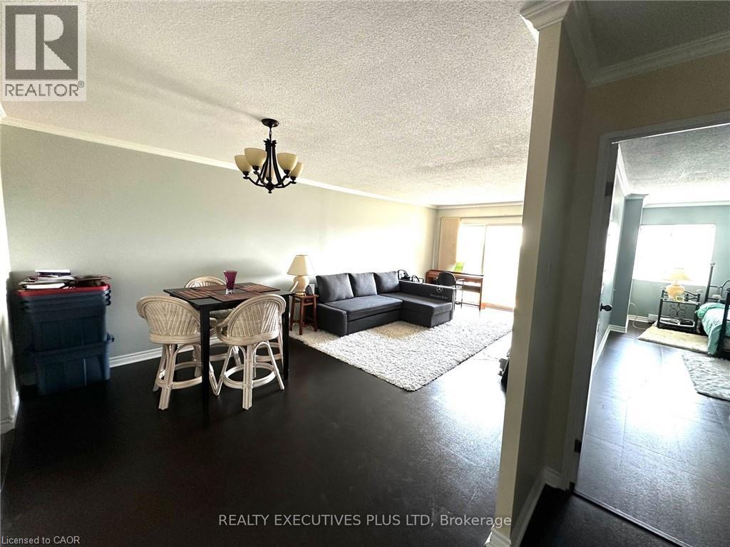 858 Commissioners Road E Unit# 806, London, Ontario  N6C 5Y5 - Photo 3 - 40845381
