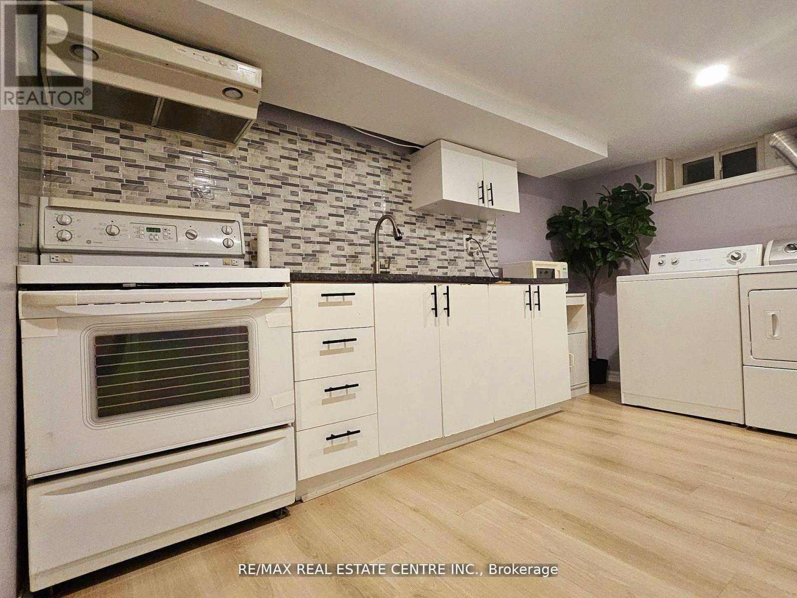 401 Elgin Street E, Oshawa, Ontario L1G 1V1 - Photo 36 - E13524868