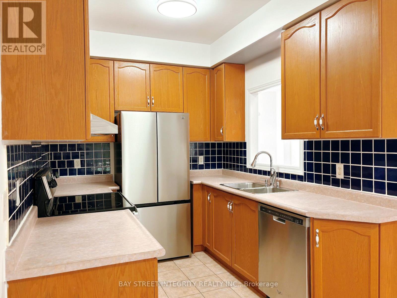 68 Forestwood Street, Richmond Hill, Ontario L4S 2K3 - Photo 2 - N13524876
