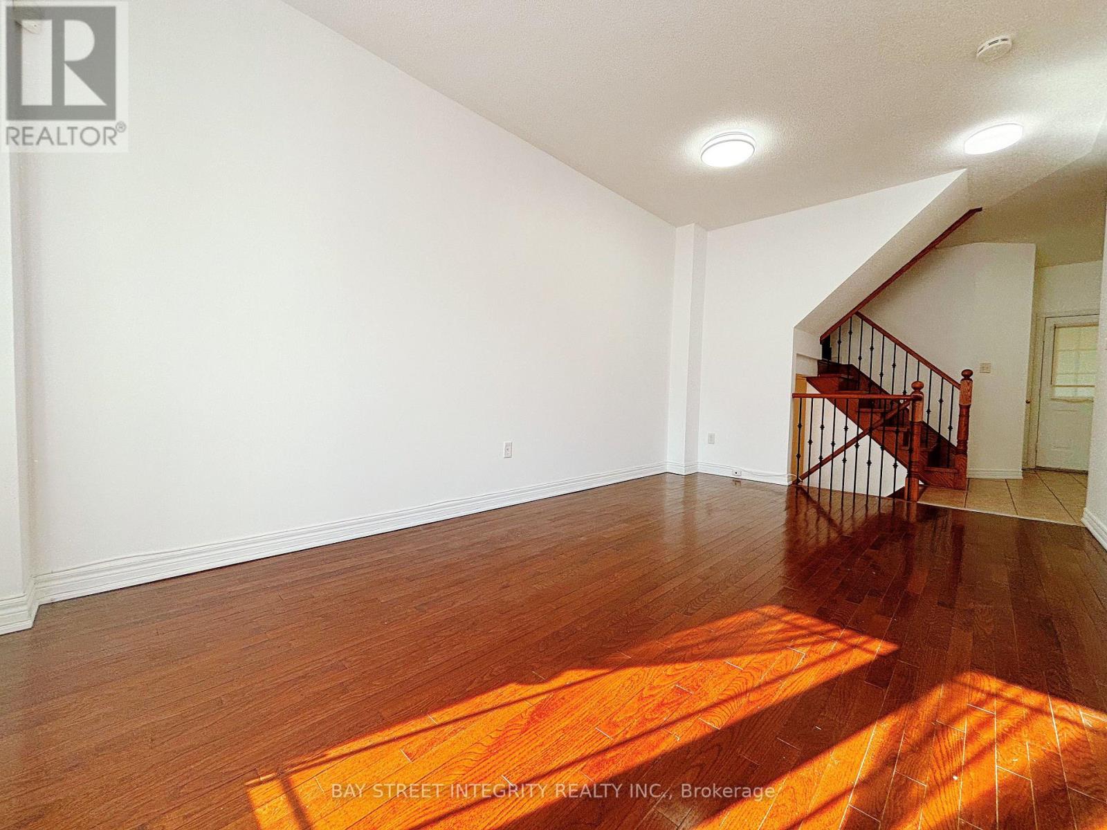 68 Forestwood Street, Richmond Hill, Ontario L4S 2K3 - Photo 6 - N13524876