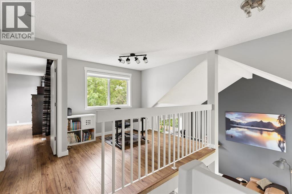 692 Woodpark Boulevard SW, Calgary, Alberta  T2W 3R7 - Photo 24 - A2325814