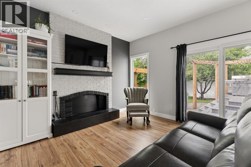 692 Woodpark Boulevard SW, Calgary, Alberta  T2W 3R7 - Photo 14 - A2325814