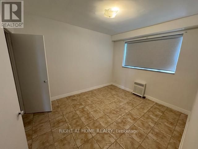 1 - 1 Wandle Avenue, Toronto, Ontario  M3M 2L1 - Photo 11 - W13075814