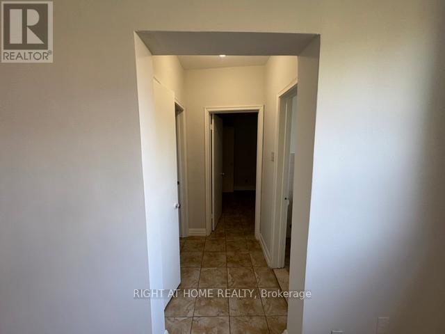 1 - 1 Wandle Avenue, Toronto, Ontario  M3M 2L1 - Photo 13 - W13075814