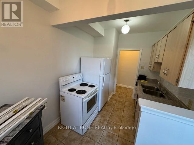 1 - 1 Wandle Avenue, Toronto, Ontario  M3M 2L1 - Photo 5 - W13075814