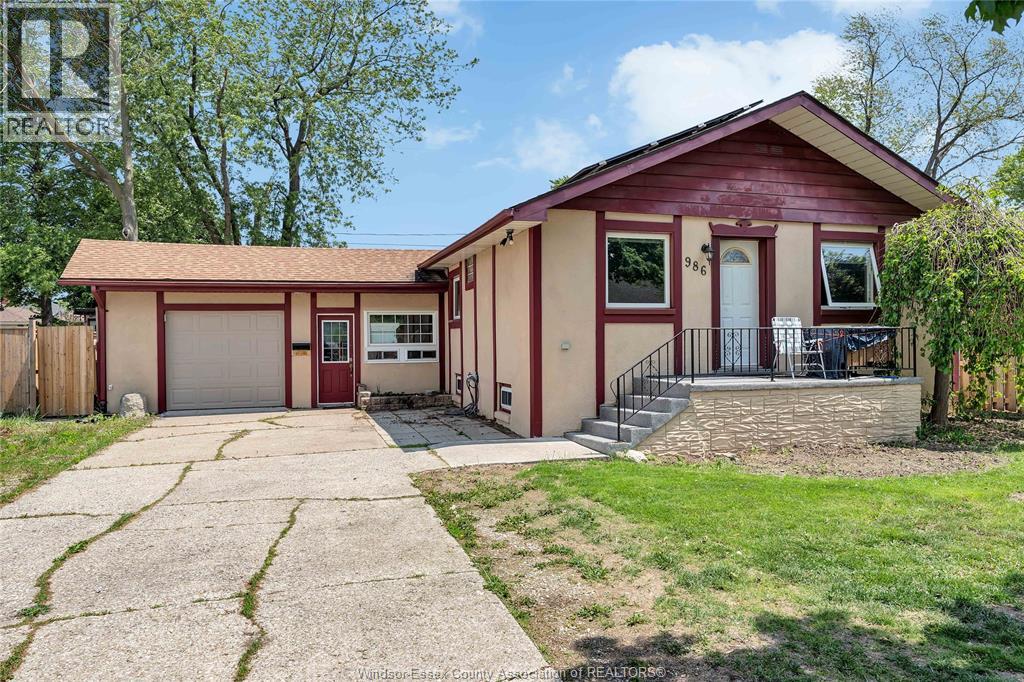 986 EASTLAWN, Windsor, Ontario
