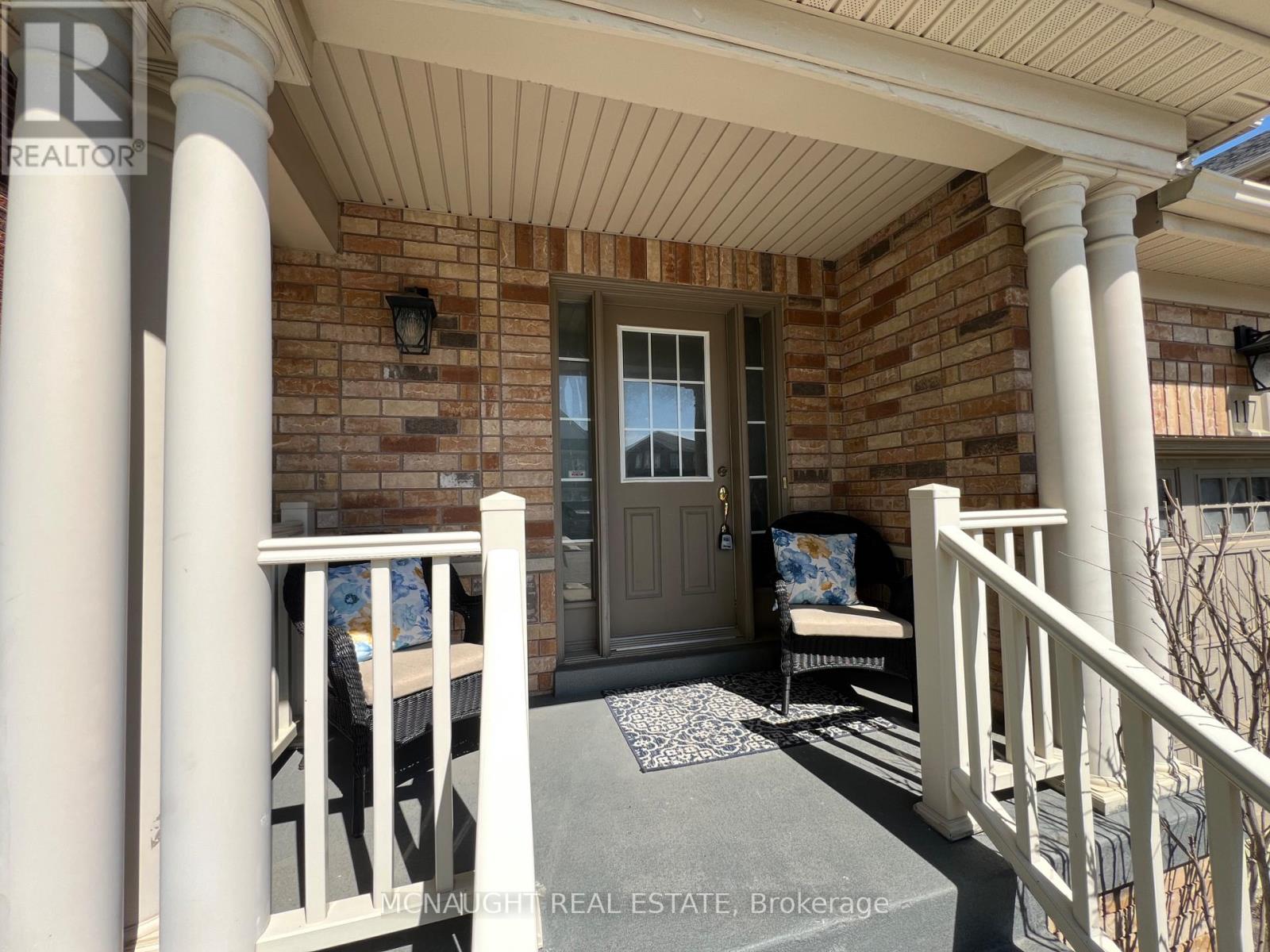 117 Crown Victoria Drive, Brampton, Ontario  L7A 3X9 - Photo 2 - W13524904