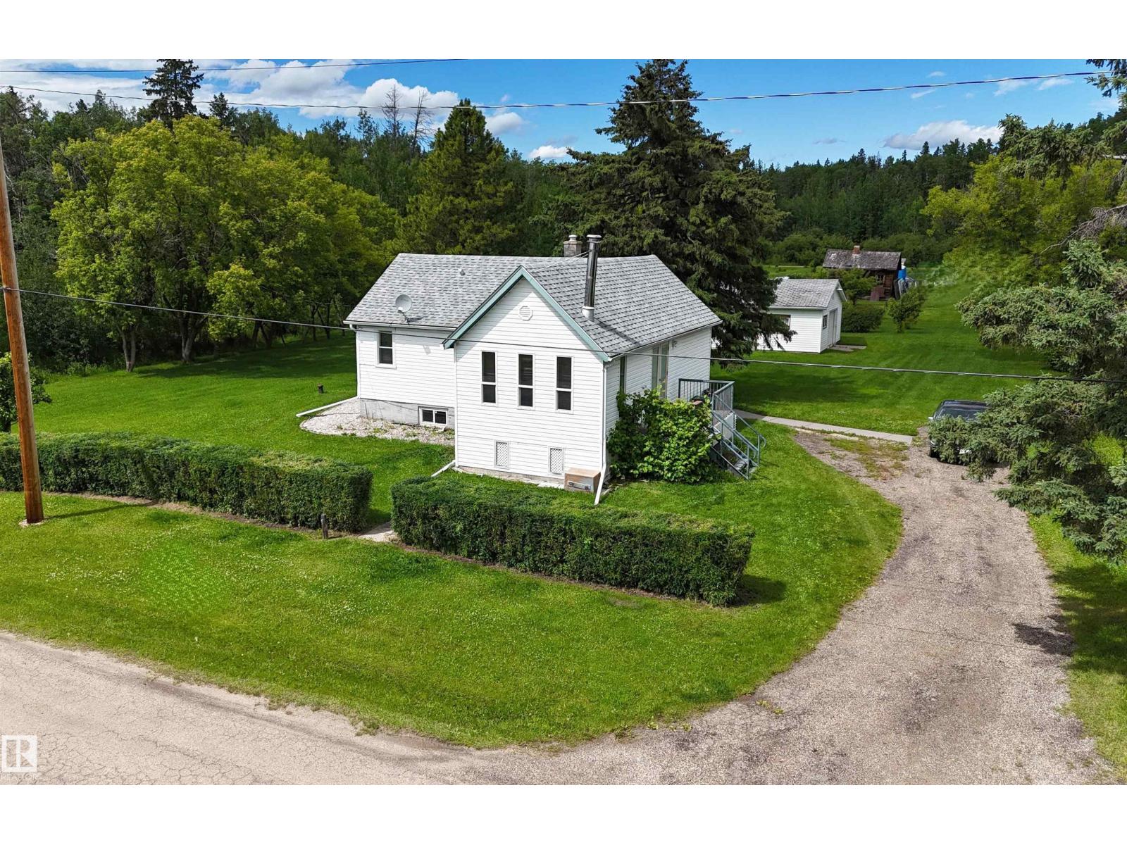 4712 54 AV, Wabamun, Alberta