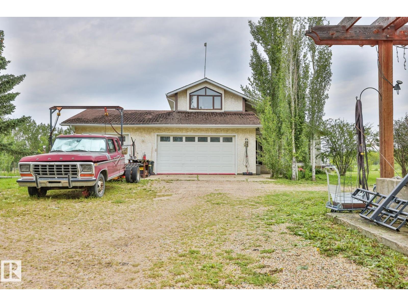 3050 50302 RGE RD 244A, Rural Leduc County, Alberta