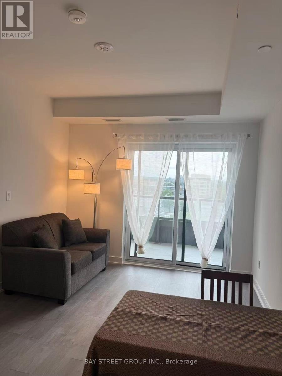 611 - 715 Davis Drive, Newmarket, Ontario  L3Y 0J2 - Photo 4 - N13524930