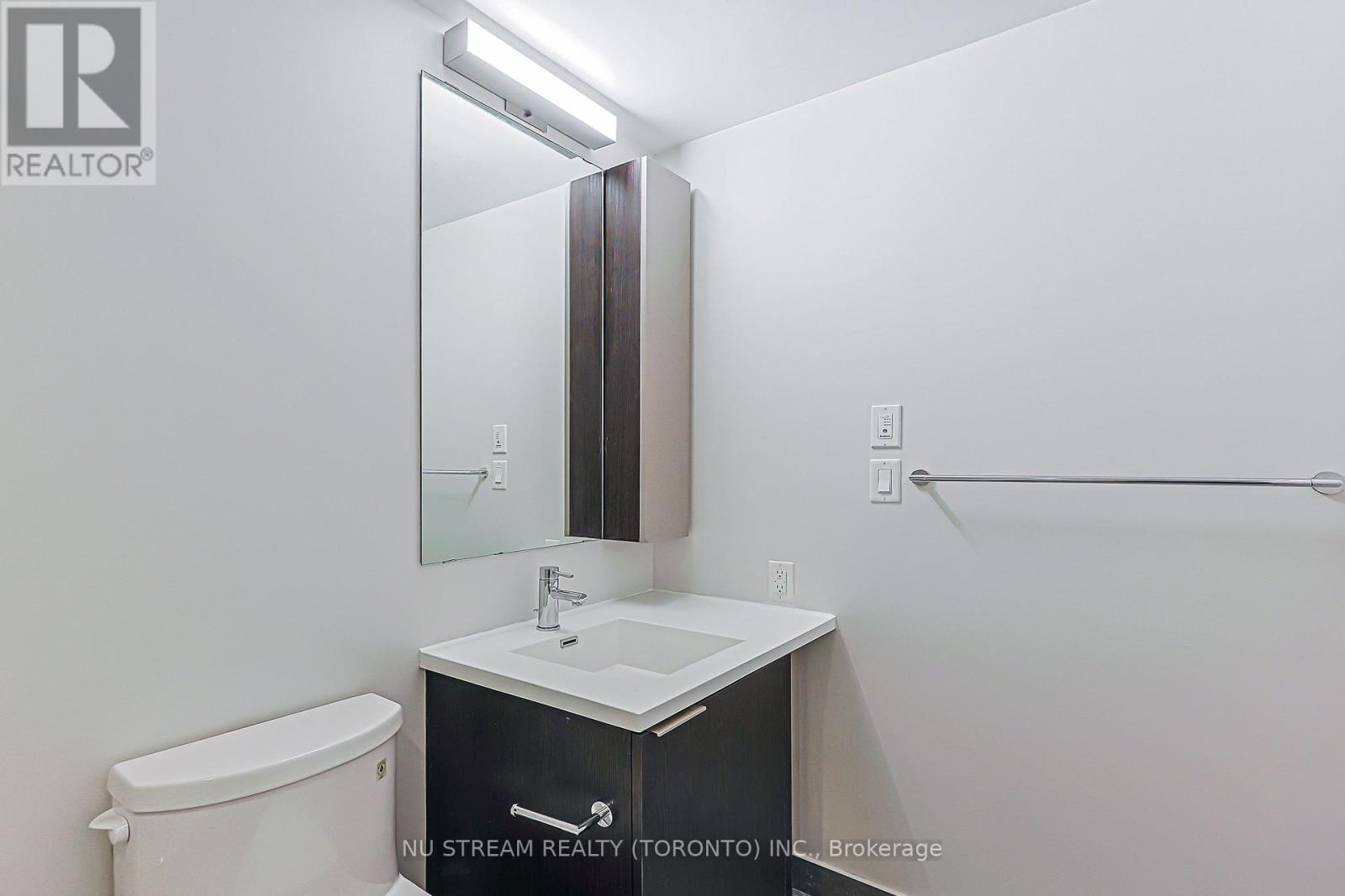 905 - 203 College Street, Toronto, Ontario  M5T 1P9 - Photo 23 - C13524936
