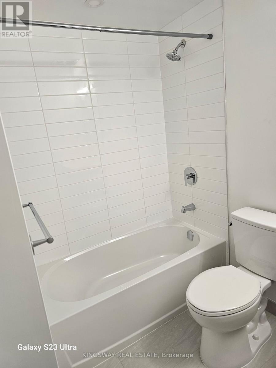 203 - 4010 Eglinton Avenue W, Toronto, Ontario  M9A 0G5 - Photo 12 - W13489224