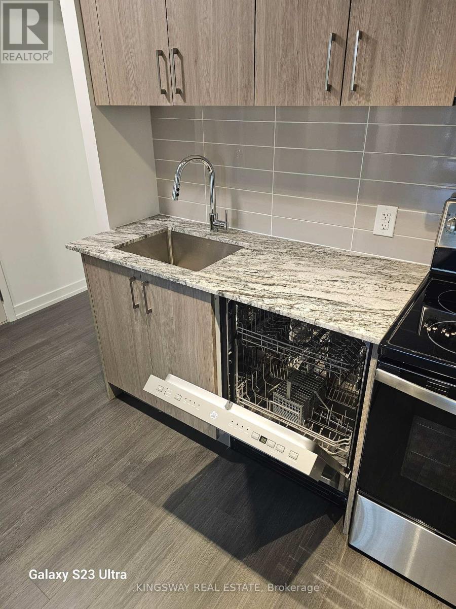 203 - 4010 Eglinton Avenue W, Toronto, Ontario  M9A 0G5 - Photo 17 - W13489224