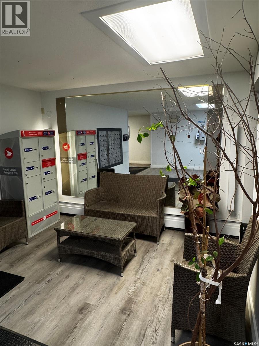 303 2125 Osler Street, Regina, Saskatchewan  S4P 4G9 - Photo 7 - SK041375