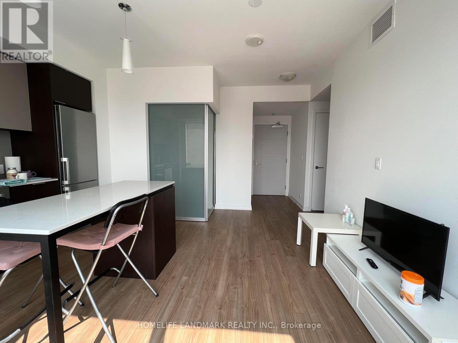 1703 - 203 College Street, Toronto, Ontario  M5T 1P9 - Photo 7 - C13509966