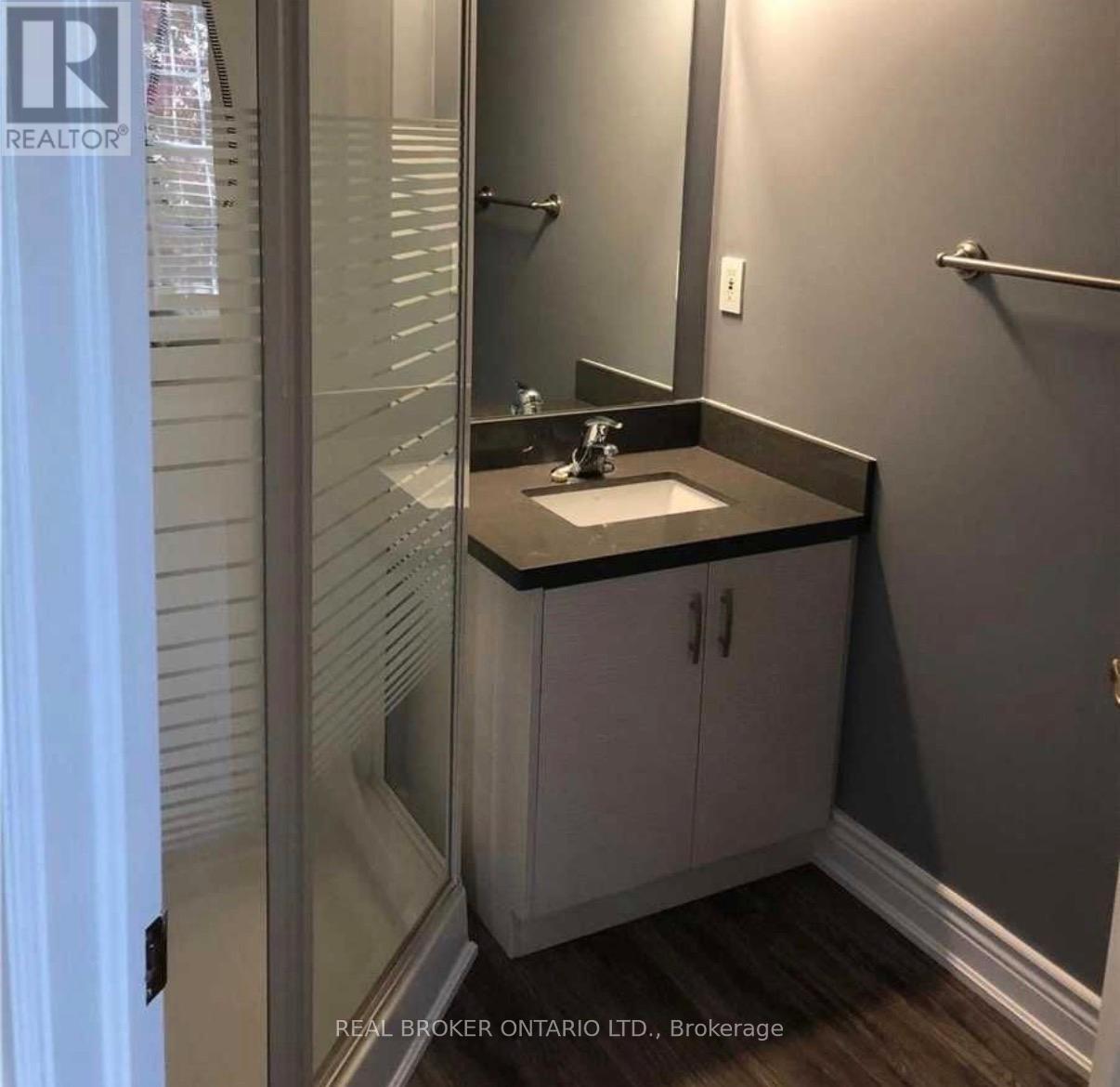 401 - 1470 Bishops Gate, Oakville, Ontario  L6M 4N2 - Photo 10 - W13524954