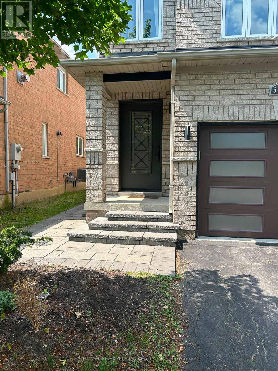5872 Rainberry Drive, Mississauga, Ontario  L5M 6S4 - Photo 2 - W13524962