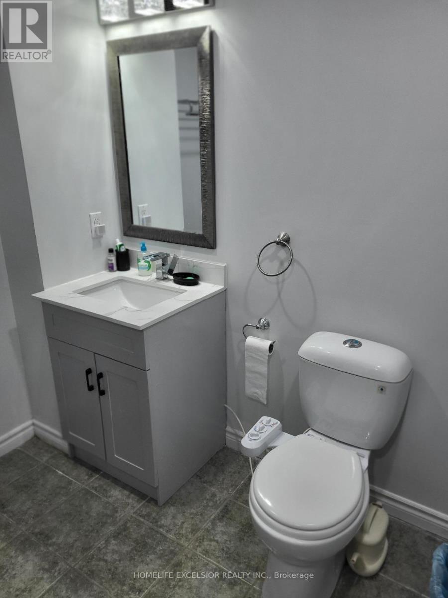 5872 Rainberry Drive, Mississauga, Ontario  L5M 6S4 - Photo 24 - W13524962