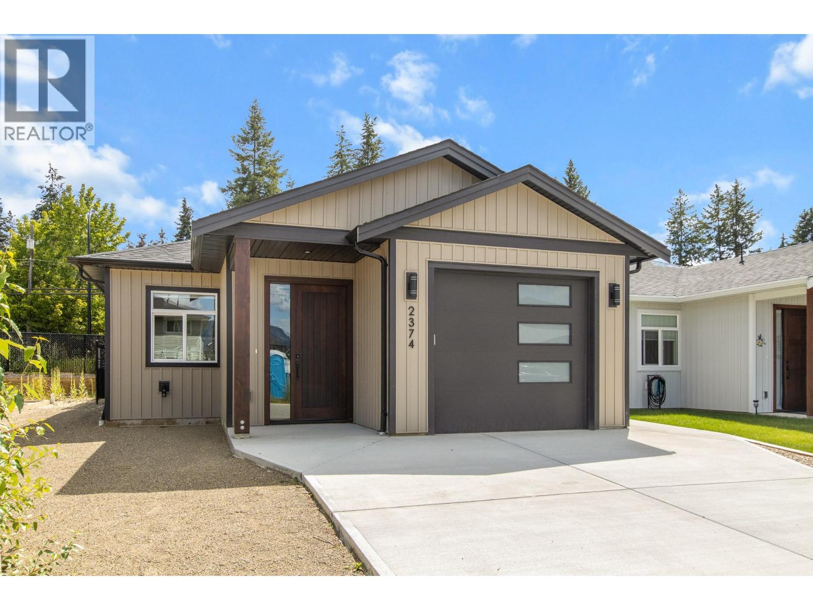 2374 6 Avenue SE, Salmon Arm, British Columbia