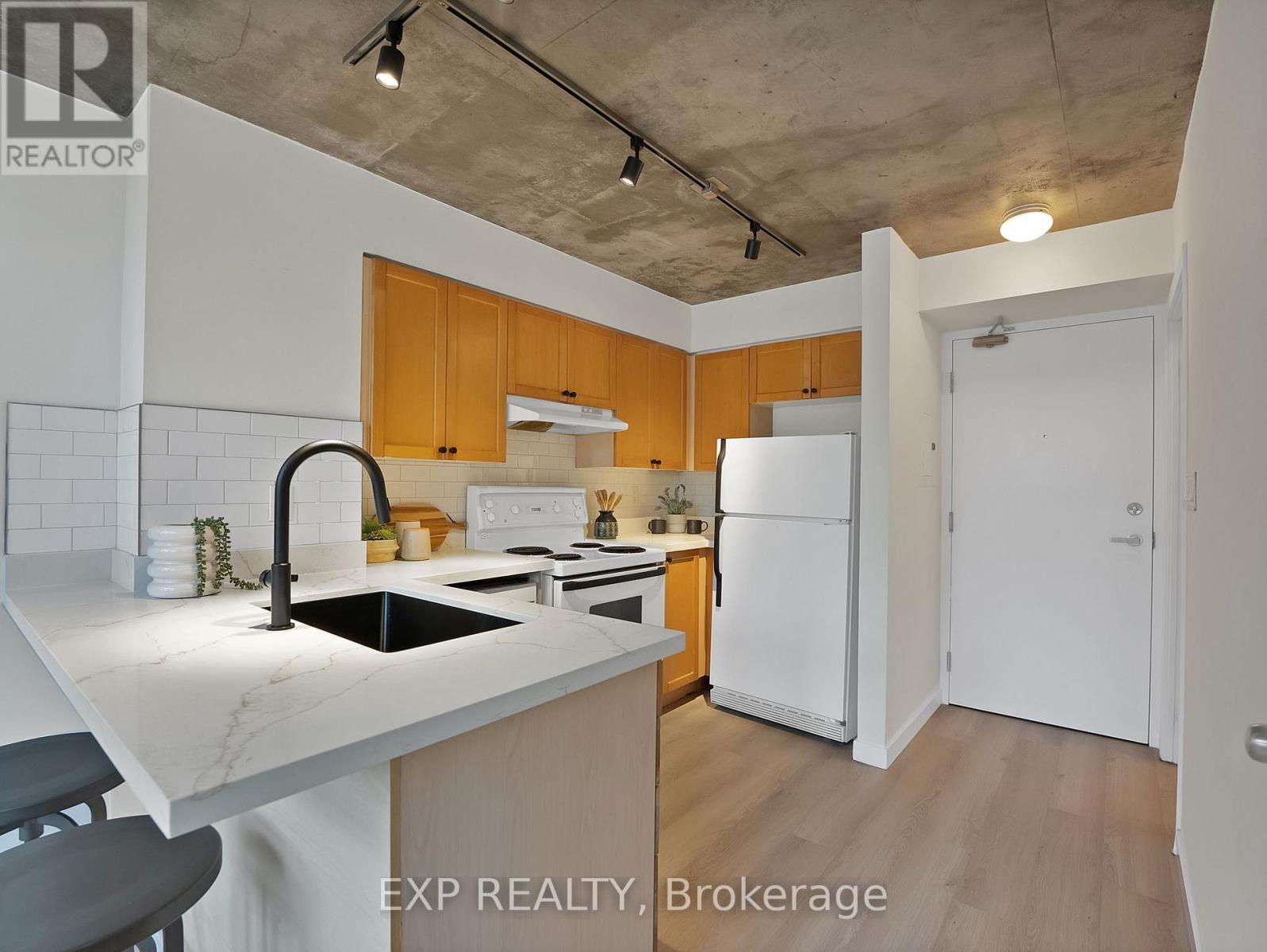 246 - 1029 King Street W, Toronto, Ontario  M6K 3M9 - Photo 6 - C13524968
