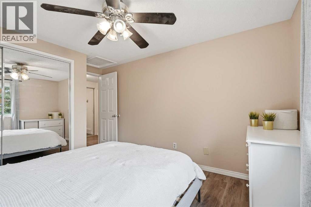 527 Deer Side Place SE, Calgary, Alberta  T2J 6A1 - Photo 24 - A2324863