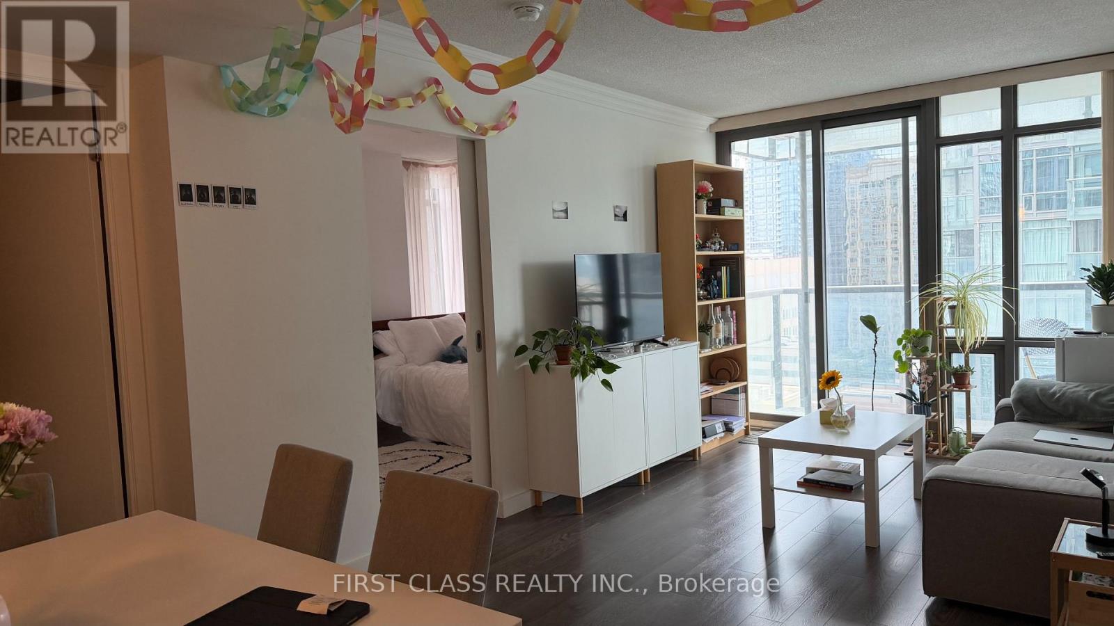 1709 - 37 Grosvenor Street, Toronto (Bay Street Corridor), Ontario  M4Y 3G5 - Photo 10 - C13524984