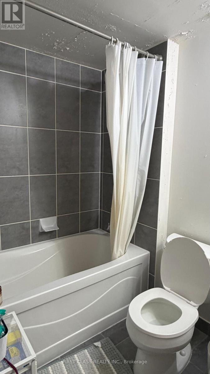 1709 - 37 Grosvenor Street, Toronto (Bay Street Corridor), Ontario  M4Y 3G5 - Photo 5 - C13524984