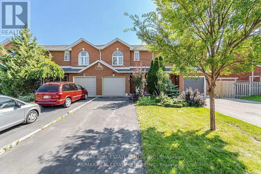 63 PINEWOODS DRIVE, Hamilton, Ontario
