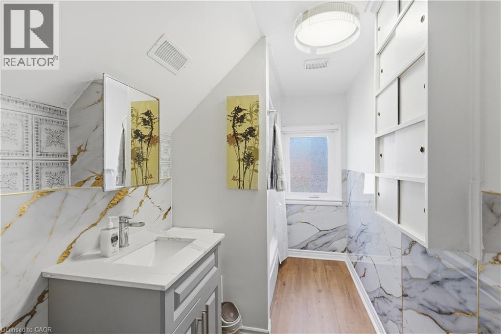 29 Second Street N, Stoney Creek, Ontario  L8G 1Y8 - Photo 22 - 40843387