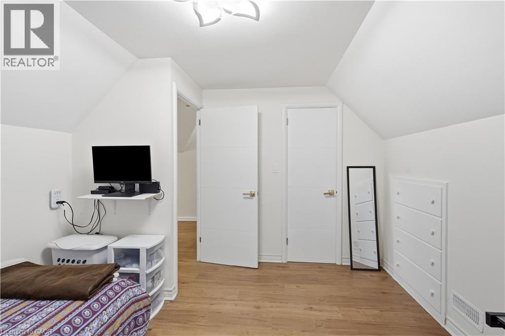 29 Second Street N, Stoney Creek, Ontario  L8G 1Y8 - Photo 21 - 40843387