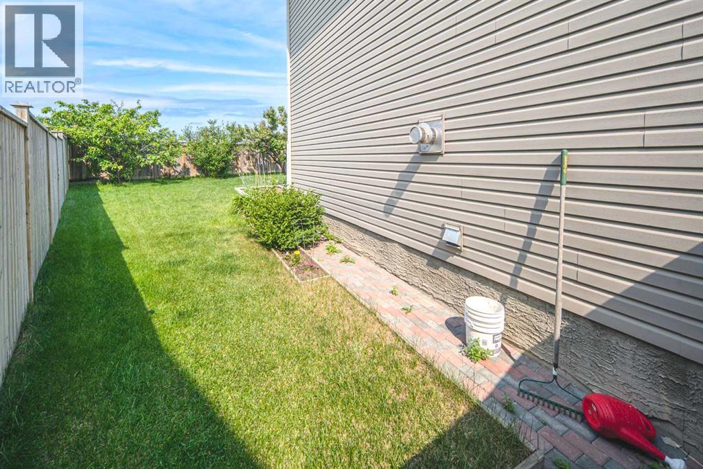 127 Everwoods Park SW, Calgary, Alberta  T2Y 0G3 - Photo 38 - A2325625