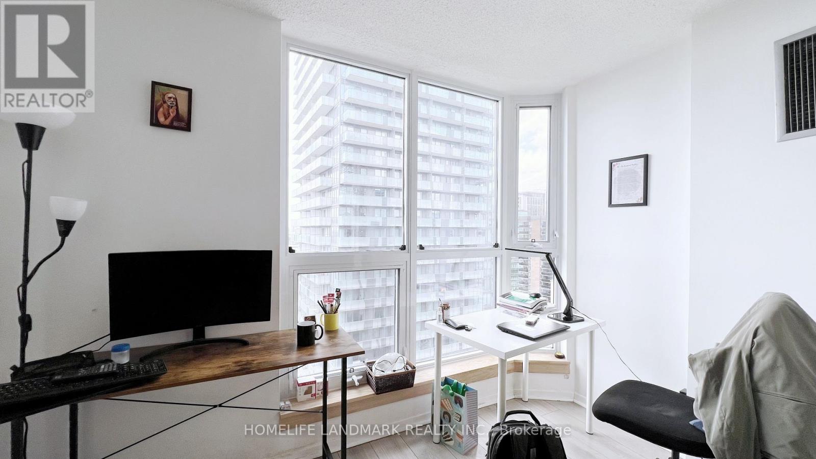 2112 - 1055 Bay Street, Toronto, Ontario  M5S 3A3 - Photo 5 - C13524994