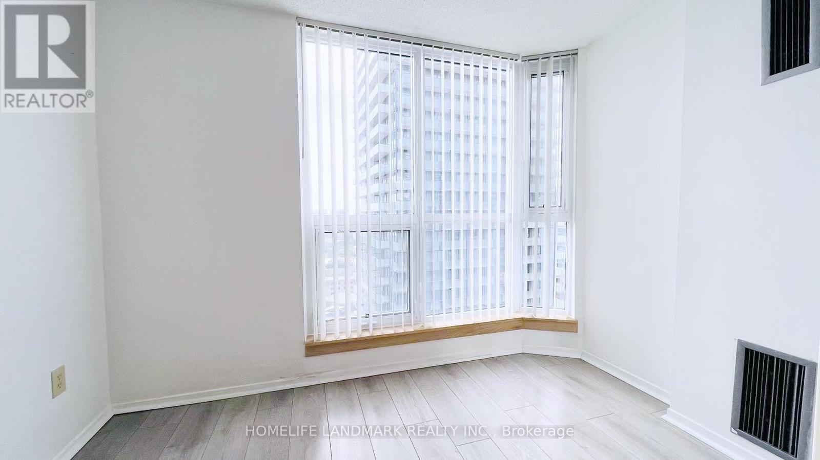 2112 - 1055 Bay Street, Toronto, Ontario  M5S 3A3 - Photo 6 - C13524994