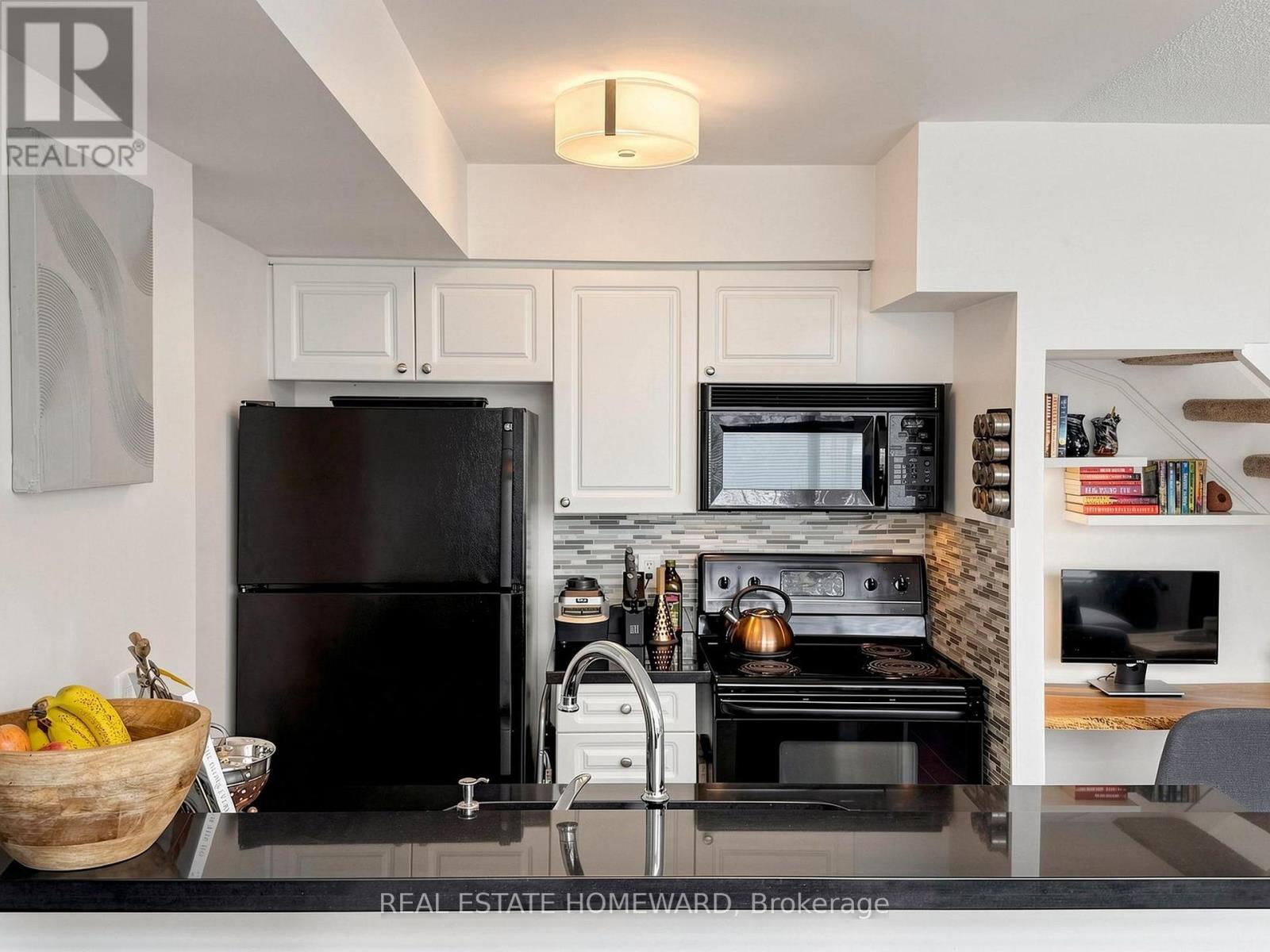 233 - 200 Manitoba Street, Toronto, Ontario  M8Y 3Y9 - Photo 3 - W13525002