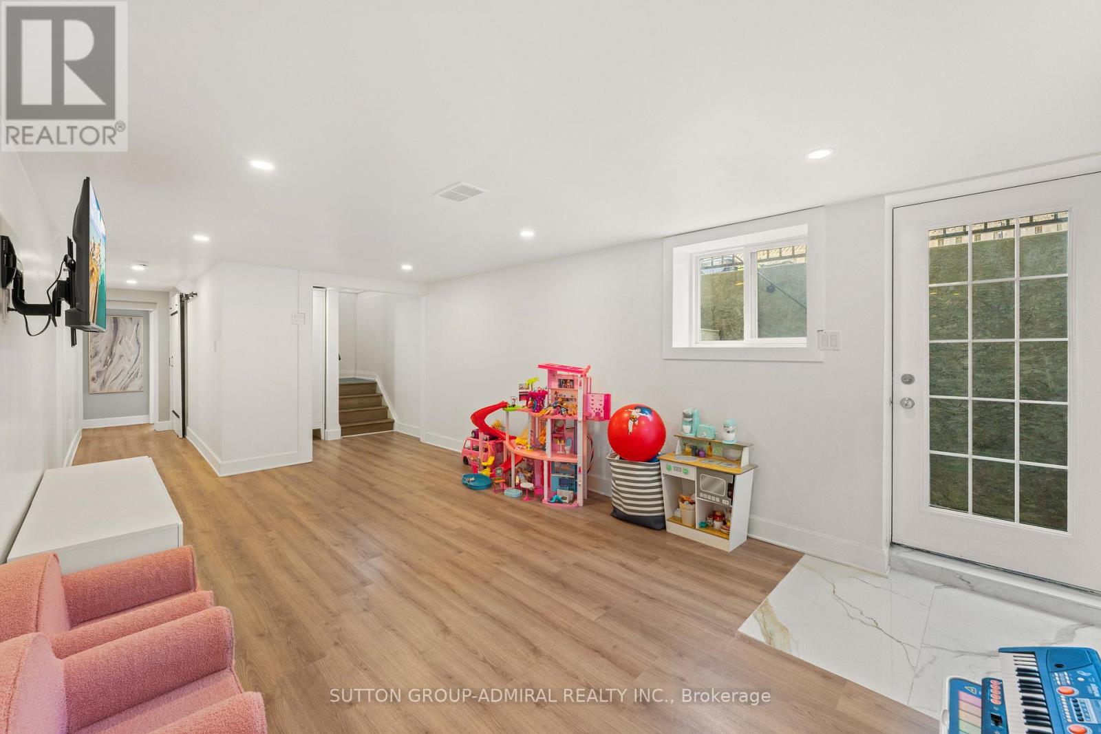 3 Hartland Road, Toronto, Ontario  M9C 4S9 - Photo 26 - W13525022