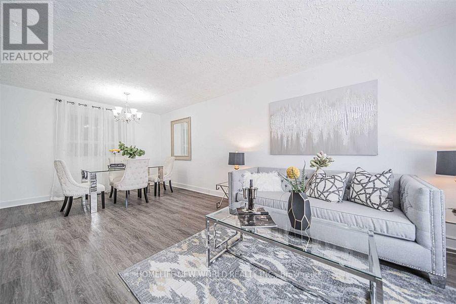 235 Axminster Drive, Richmond Hill, Ontario  L4C 2W2 - Photo 3 - N13525052