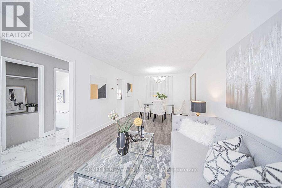 235 Axminster Drive, Richmond Hill, Ontario  L4C 2W2 - Photo 5 - N13525052