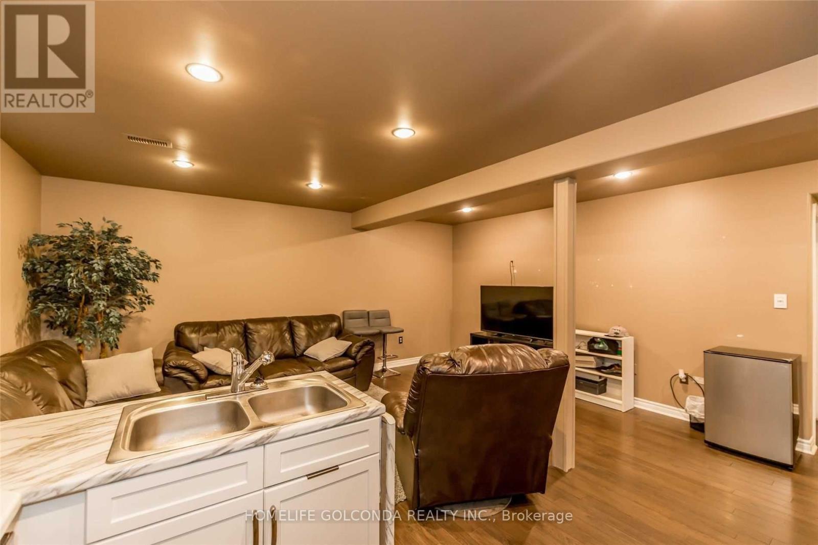 Basement - 22 Dunsmore Lane, Barrie, Ontario  L4M 7A1 - Photo 6 - S13525068