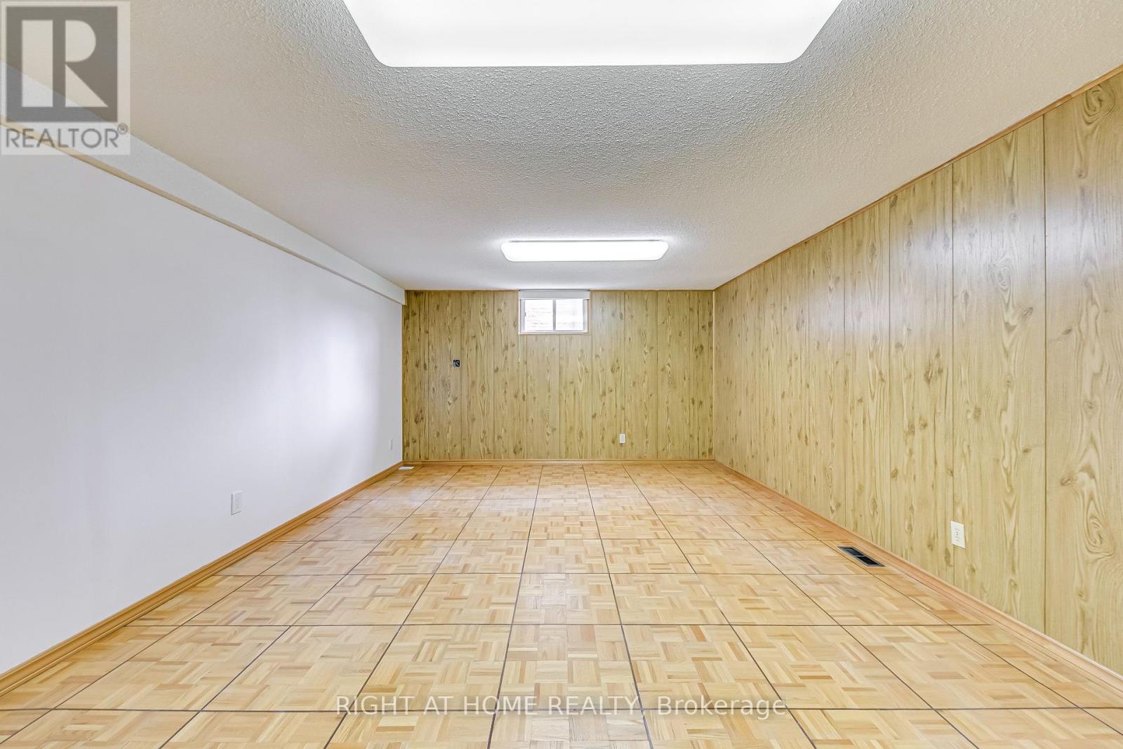 Lower - 2125 Varency Drive, Mississauga, Ontario  L5K 1C2 - Photo 13 - W13525054