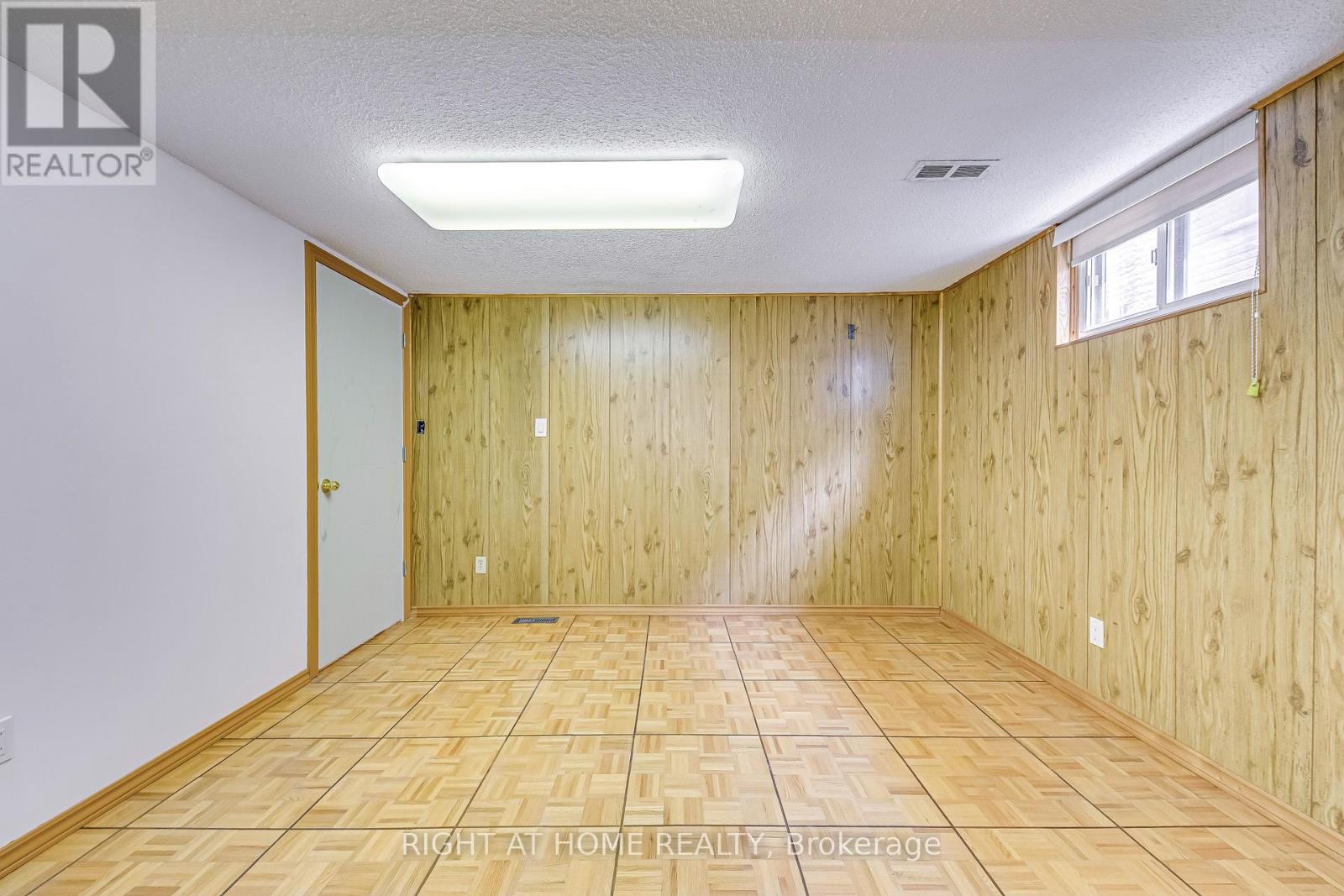 Lower - 2125 Varency Drive, Mississauga, Ontario  L5K 1C2 - Photo 14 - W13525054