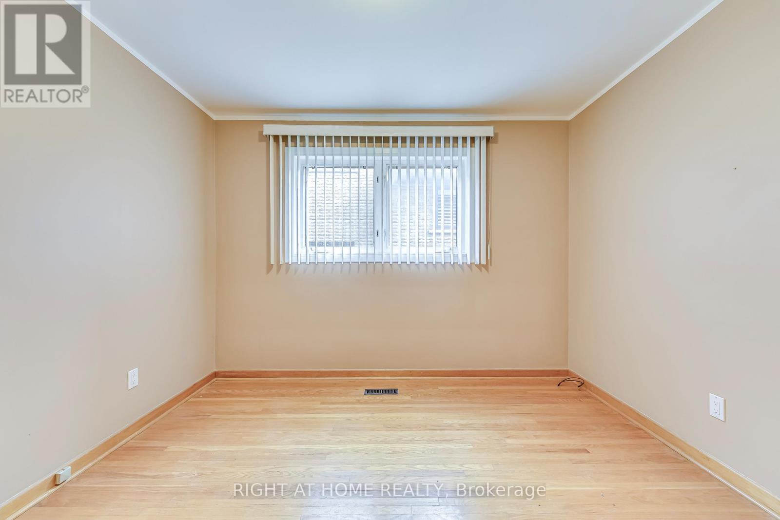Lower - 2125 Varency Drive, Mississauga, Ontario  L5K 1C2 - Photo 9 - W13525054